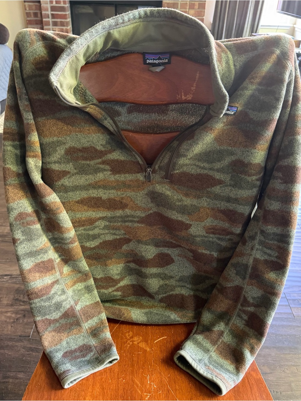 Patagonia Men's Zip-Up Fleece in Olive Green and Brown Camo XL